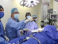 Médicos del Hospital del Niño retiran timo a un paciente