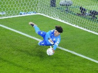 Guillermo Ochoa salva a México, empató con Polonia