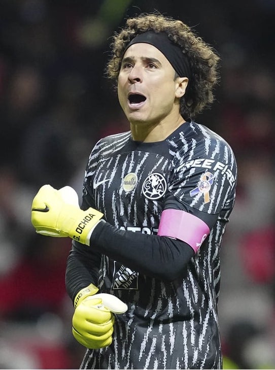 Memo Ochoa se va del América