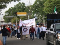 Marchan integrantes de la Coalición por Tabasco; entablarán mesa de diálogo