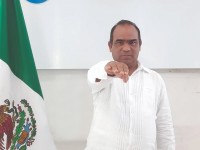 Toman protesta a funcionarios de la Conagua en Tabasco