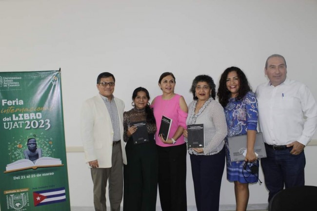 Presentan libro “tramas de la cultura,   comunicación y la tecnología” en Villahermosa
