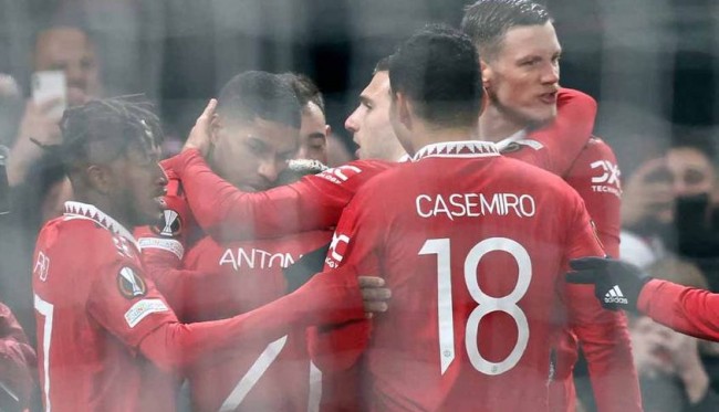 Manchester United goleó a Betis 4-1 en el partido de ida