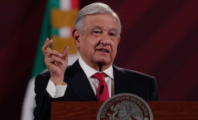 AMLO previene desvío  de los recursos públicos