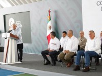 Acompaña Carlos Merino a AMLO en su gira por Chiapas
