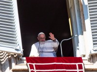 Llama el Papa Francisco a cesar con el tráfico de personas
