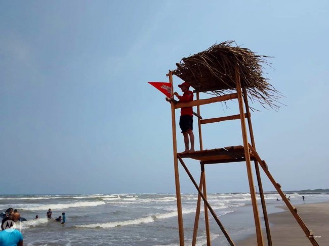 Alerta en playas de Paraíso y Cárdenas