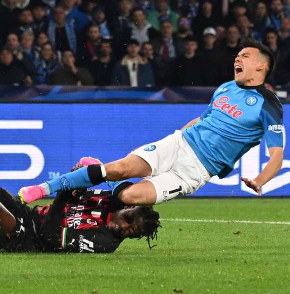 Milan superó al Napoli en los cuartos de final de la Champions
