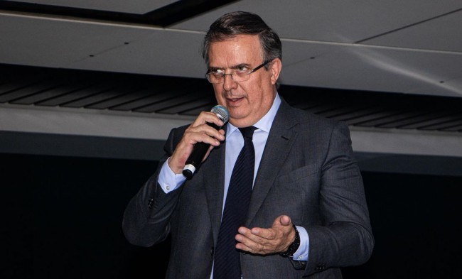 Quiere Ebrard que otra mujer se sume a aspiraciones presidenciales