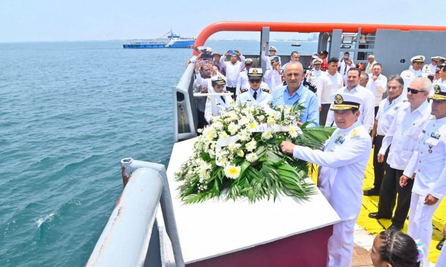 Encabeza Merino conmemoración del 81 aniversario del Día de la Marina Nacional