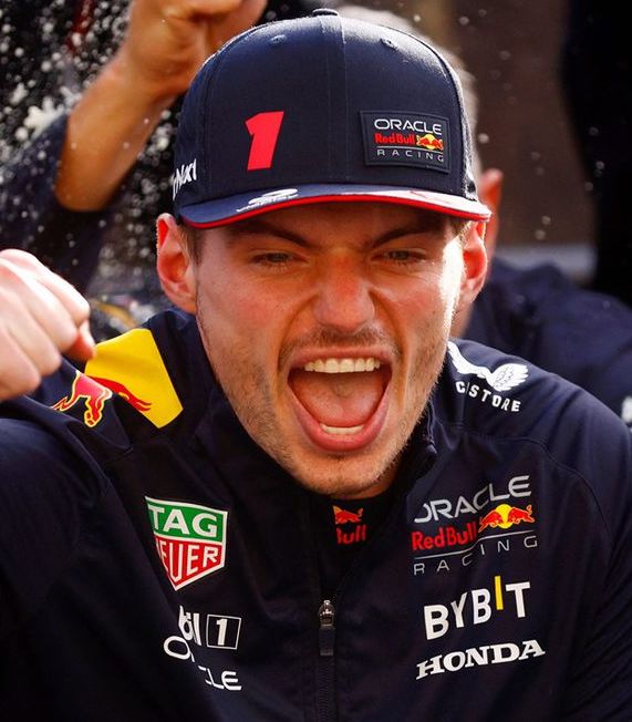 Verstappen consigue la victoria cien para Red Bull