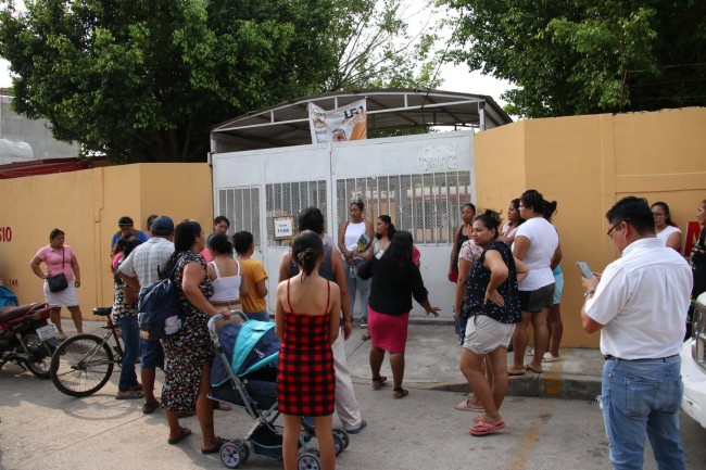 Piden suspender clases en una primaria por falta de energía eléctrica