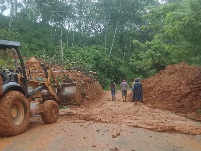 Liberan carretera a Raya Zaragoza