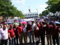 Se manifiestan integrantes de la Coalición por Tabasco