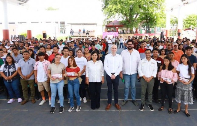 Jóvenes Construyendo el Futuro ayuda a formar ciudadanos