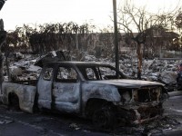 Suman 93 muertos por incendios en la isla de Maui