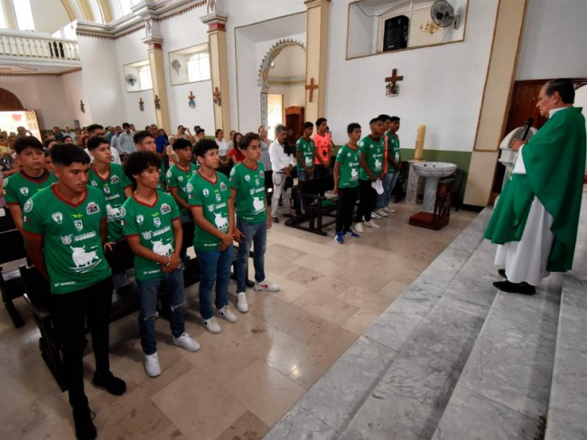 Los jóvenes deben ser escuchados y acompañados