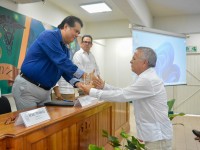 Rector de la UJAT llama a universitarios  a honrar al Alma Máter y su historia