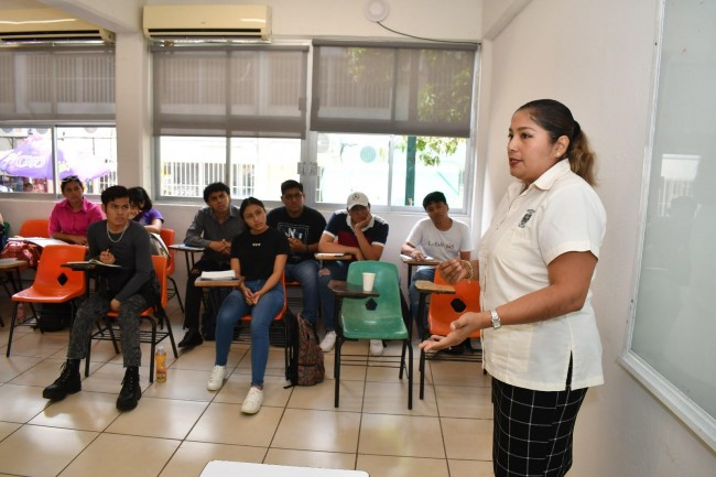 Con altas expectativas regresan estudiantes de la UJAT