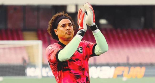 Otra goleada a Memo Ochoa