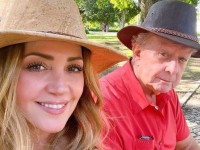 Andrea Legarreta, mi padre esta bien de salud hablé con él