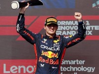 Max Verstappen llega a 15 victorias  Checo Pérez llegó quinto en GP de EU