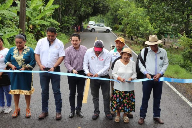 Programas sociales lo más importante: Abraham Cano