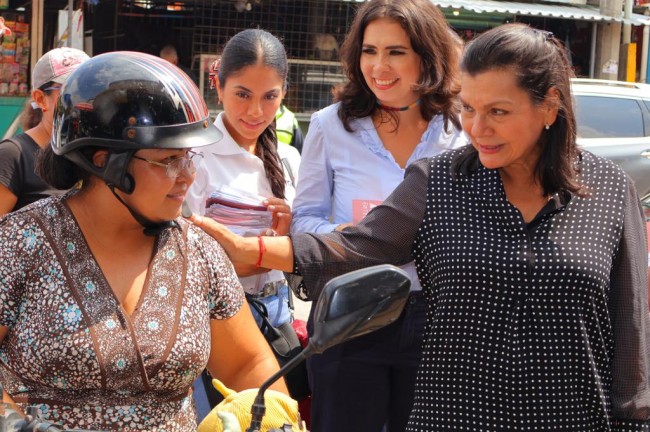 Respaldan los habitantes de Paraíso a Yolanda Osuna Huerta