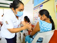 Arranca campaña de vacunación contra Influenza y Covid-19