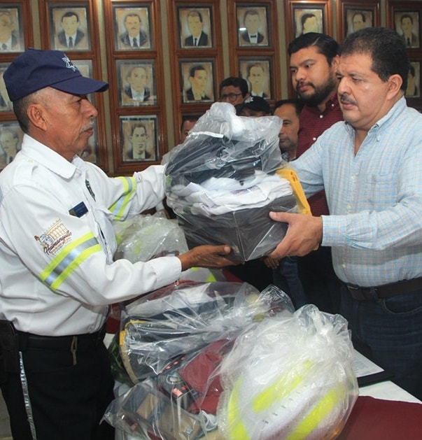 Mejoran condiciones laborales a tránsitos, PC y ambiental