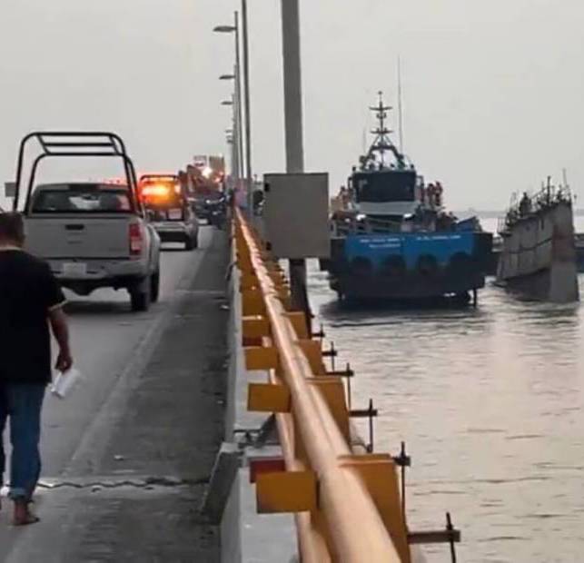 Circulación intermitente tras cierre de puente El Zacatal