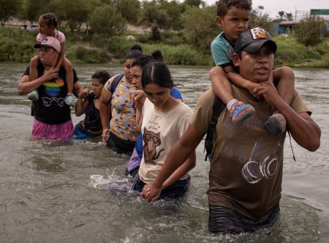 México busca impugnar la ley antimigrantes en Texas