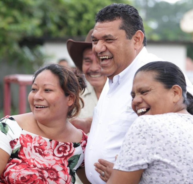 Vamos contra la desigualdad; afirma May en la zona indígena