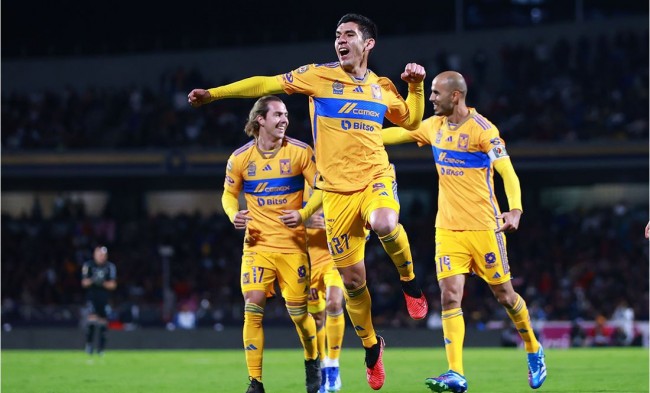 Tigres da zarpazo en CU