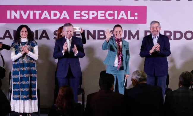 Presenta Sheinbaum equipo para proyecto de Nación