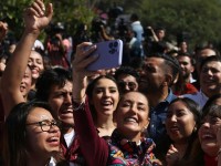 Presenta Claudia Sheinbaum a su equipo de jóvenes que la apoyarán rumbo a 2024