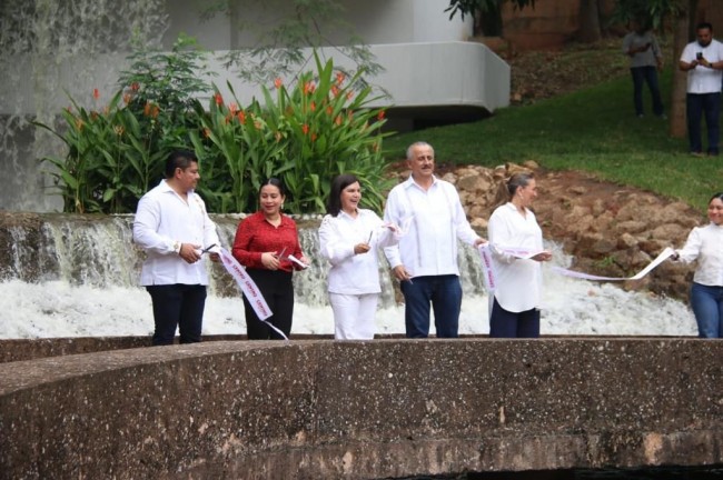 Reinaugura Osuna Huerta parques en Villahermosa