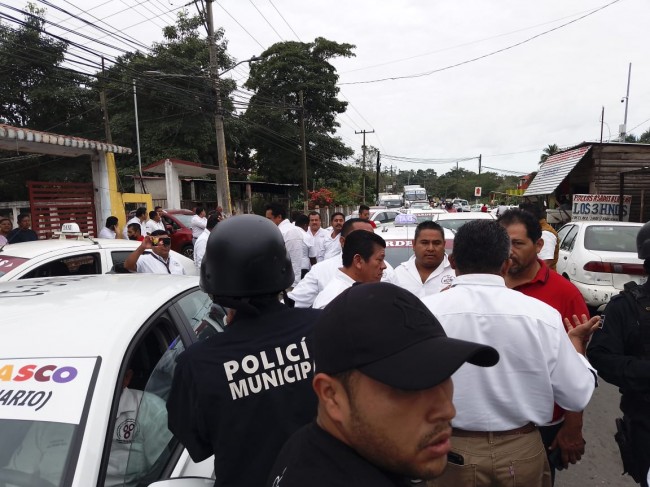 Taxista “cacheteado” en  zafarrancho de ruleteros