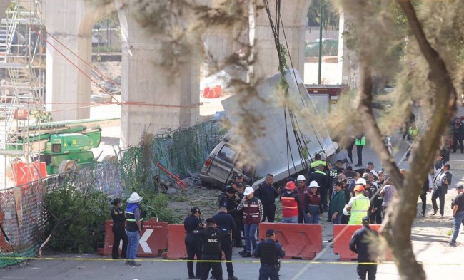 Colapsa estructura del Tren  Interurbano en Observatorio