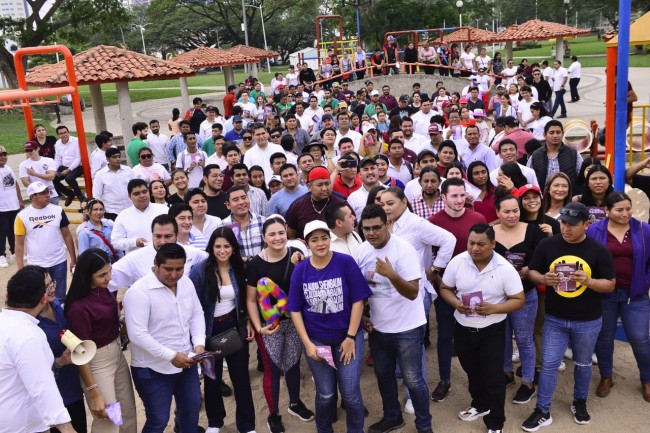 Realizan jóvenes caminata en apoyo a Claudia Sheinbaum Pardo