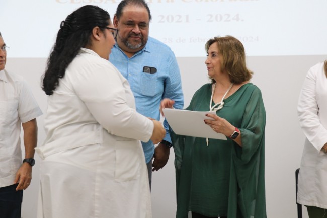 Se gradúan nuevos especialistas en medicina familiar del CESSA Tierra Colorada