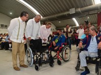 Recibe Tabasco de Beneficencia Pública Federal, ambulancias y apoyos médicos por 92 mdp