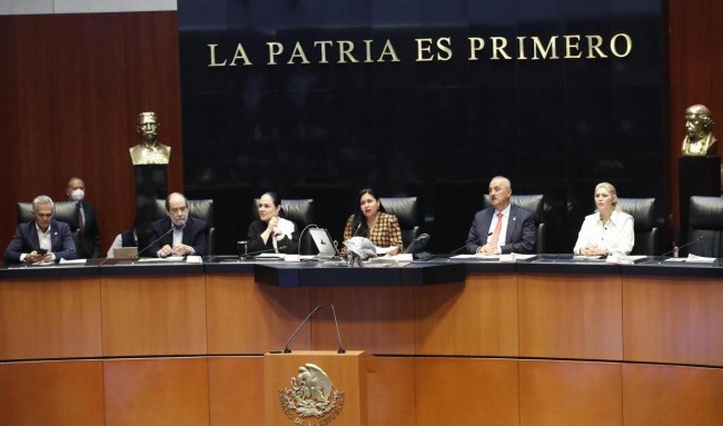 Consagra Senado a Pellicer