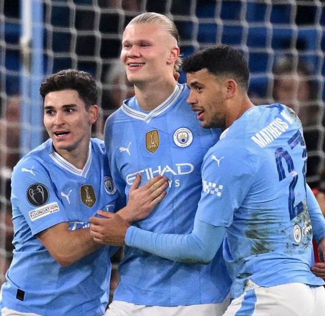 Manchester City golea al Copenhague y avanza