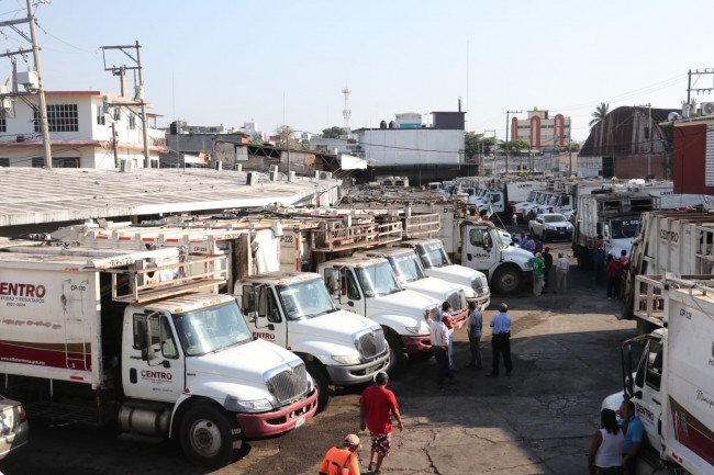 Restablecen servicio de limpia en Centro, tras paro de labores