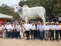 Ganaderos fortalecen lazos de amistad y fraternidad, en la Feria Tabasco 2024