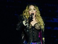 Brasileños abarrotan histórico concierto gratuito de Madonna