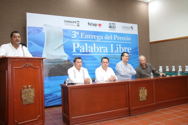 Realizan la tercera entrega de ‘Palabra Libre’