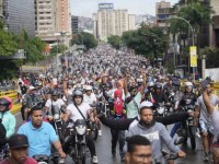 Protestan en Caracas contra relección de Maduro