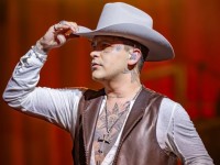 Christian Nodal cancela  concierto en Argentina